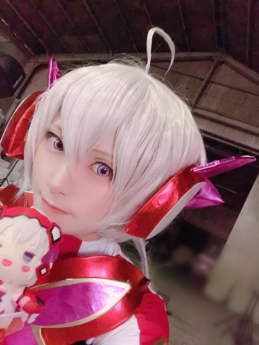 Twitterのコスプレ画像3