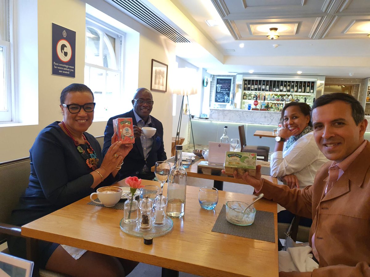 MEsipisu's tweet photo. 1. Very proud of Brigid Kosgei for winning The 2020 Women's #LondonMarathon. Just like many other Kenyans and our friends we are cheering #LondonMarathon virtually or on the Mall while we grab a cup of our favourite #KenyanTea.  @Commonwealthsec SG @PScotlandCSG https://t.co/IxbU8fc880