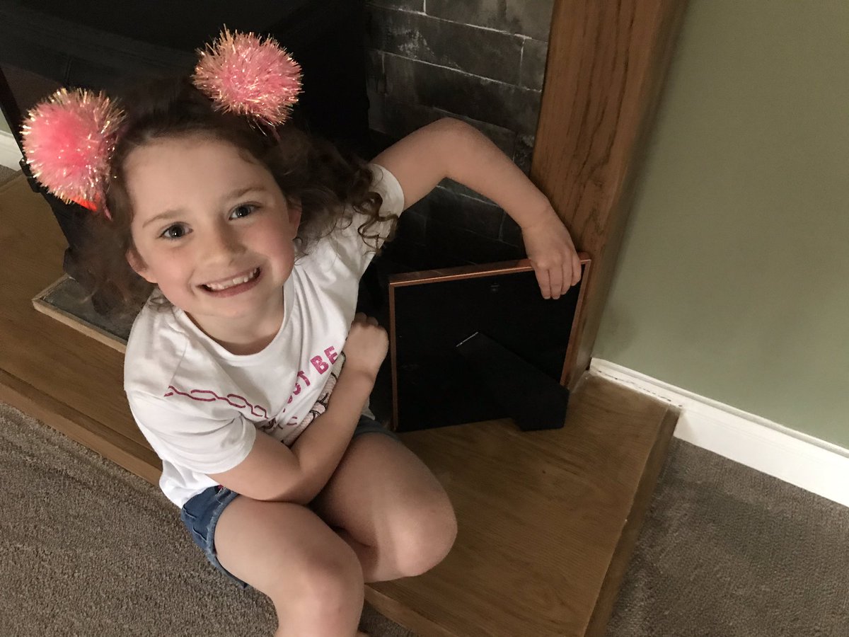 danny_8_'s tweet photo. Millie doing her 2d Shape Homework Very Excited π @HLC_Primary @HLCPrimary @MrEvansHLC #HLCThinkMaths https://t.co/00oHe9QUTo
