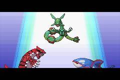 pokexperto's tweet photo. El día 21 de octubre de 2005 salió a la venta en Europa Pokémon Esmeralda.

➡️ Hoy se cumple el #15º aniversario de su salida.
➡️ El Team Aqua y el Team Magma consiguen despertar a Kyogre y Groudon, provocando la intervención de Rayquaza para calmarlos.

#PxPaniversario https://t.co/Ys6h7lp2XA