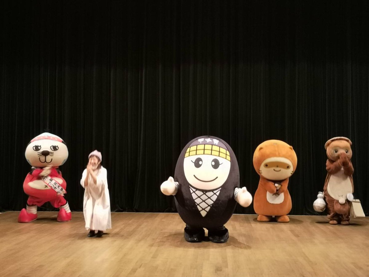 にんじゃえもん 公式 今日は 拙者の誕生日会ありがとうございました ステキなお部屋をもらったから これからは甲賀流リアル忍者館さんと一緒に甲賀市の観光pr頑張るでござる ポン山先生 ぽんぽこちゃん グリちゃん Yokko殿 まり殿 なな殿 にんじゃえもん 公式 今日は 拙者の誕生日会ありがとうございました ステキなお部屋をもらったから これからは甲賀流リアル忍者館さんと一緒に甲賀市の観光pr頑張るでござる ポン山先生 ぽんぽこちゃん グリちゃん Yokko殿 まり殿 なな殿
