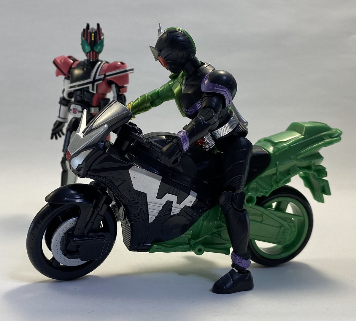 Twoucan 双動 の注目ツイート イラスト マンガ コスプレ モデル