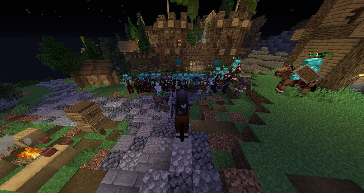 MCNationsdotnet's tweet photo. Gaul getting ready for their final push to the capital! 
Team work is key! 

Thanks some545 for this picture
ip: https://t.co/3NfrLMCe7n 

#Minecraft #MinecraftLive #minecon2020 https://t.co/PmVPxCplFr