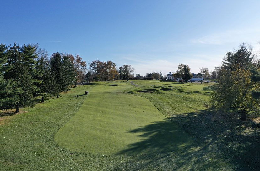 LuLuCountryClub's tweet photo. Team of @C_Deskie & Pat Conroy lead after Day 1 of Carvin Cup. Plenty of chasers close behind. @DennisPoiesz @RuskJon
#LuLuCC1912
#BetterGoLow
#CarvinCup🏆 https://t.co/i5i6WMGOr7