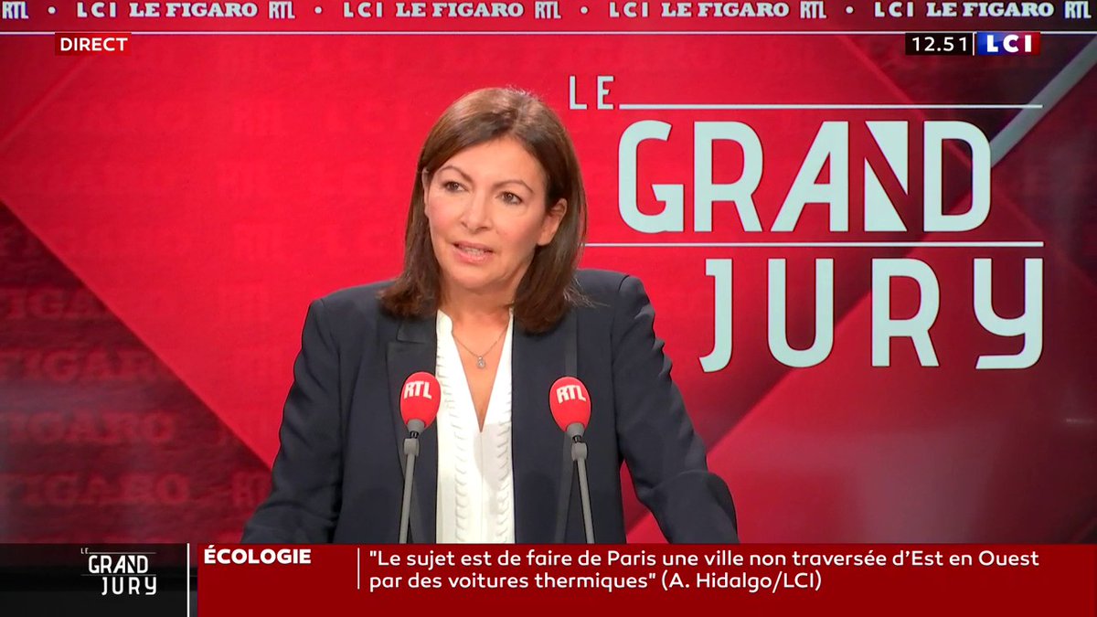 LCI's tweet image. 🗣 @Anne_Hidalgo : "Je pense qu'il faut aller vers des transports en commun gratuits pour tout le monde [...] D'ici 2026, cela pourrait être une belle perspective."

📺 #LeGrandJury sur #La26.