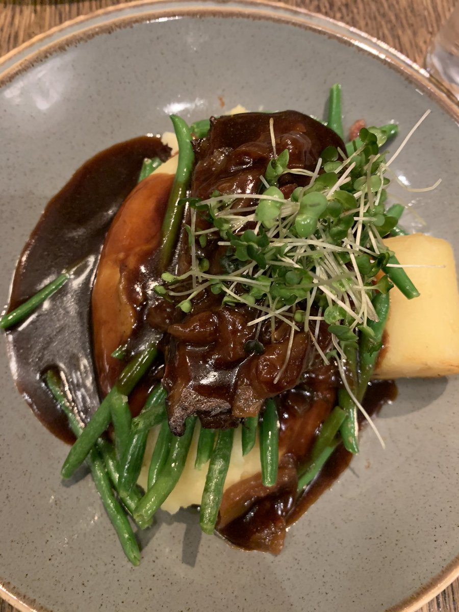 dechamcork's tweet photo. First night out in Cork City since February spent in my neighbours @RochestownPark
Felt really safe and really well looked after
Lovely to catch up with the brilliant staff again
The braised beef dish was just fabulous
Well done to #teamRPH https://t.co/1MA0EuW7vr