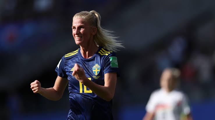 Meskipun demikian, di 2019 mereka tetap berhasil mendatangkan pemain berkualitas seperti bek veteran Jerman Babett Peter, langganan Timnas Brasil Thaisa de Moraes, dan duo Swedia, Sofia Jakobsson, dan Kosovare Asllani.   #IMC