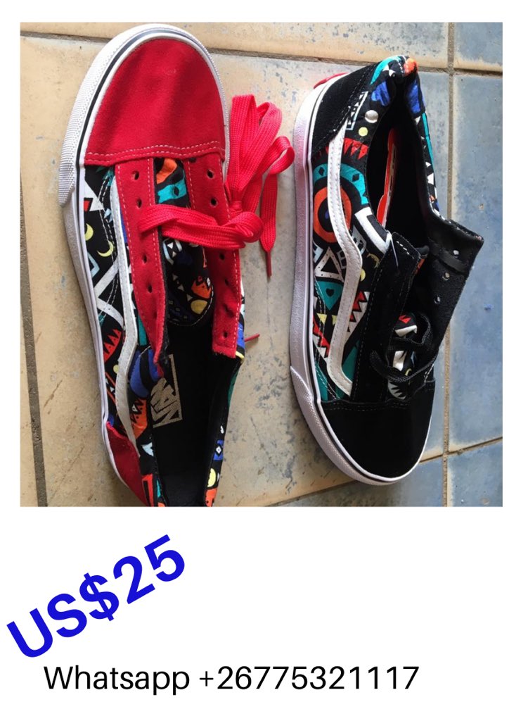 Rati_Murwisi's tweet photo. My client could be on your TL, I sell clothes, sneakers, workout gear, a vlogging starter kit &amp; vodka. Please WhatsApp the number in the images to place your order
@iMisred #redmarketsunday #myhustle https://t.co/GjcmYTYIh6