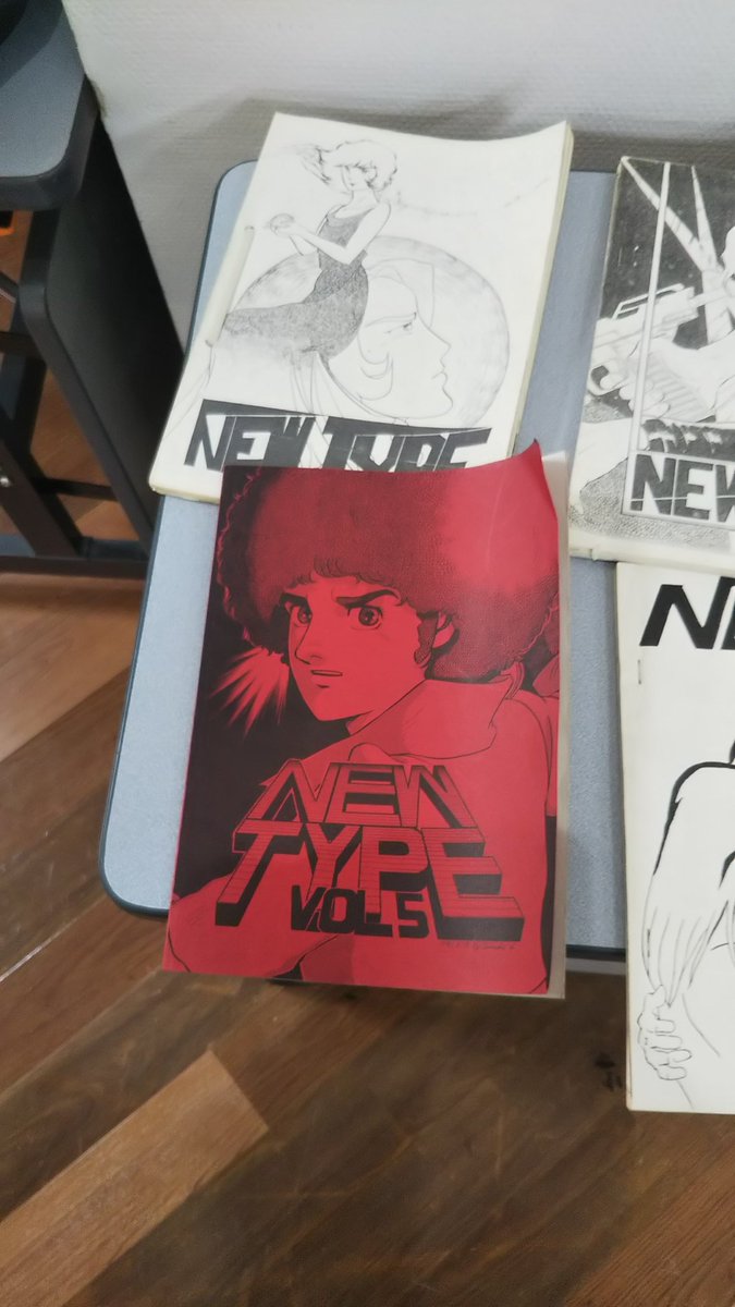 ウィザードリィのコミック・石垣環先生展示会、急遽、二日目も参戦
…😅

石垣先生、たっきーさん、モンキーさん、みなさん、ありがとうございました…
石垣先生の漫画活動のご戦友であられる、お姉さま方が持ち込んでいらした、80年代初頭にかっ飛ばしてた、貴重な同人誌も拝見…
ええなあ…😭 
