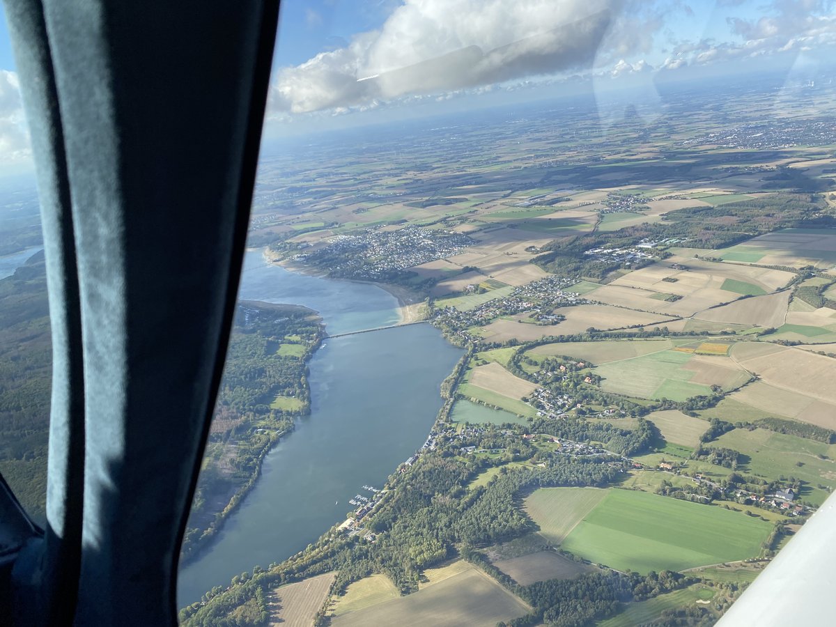 TaniDaReal's tweet photo. Weekend trip to Allendorf Frankenberg. Even though the photos don’t look like it, it was a very challenging flight regarding the weather. But that’s the flights you learn the most from. #aviation #wolfpilot #lovetofly https://t.co/uTI8UWzwal