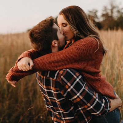 lograyy5's tweet photo. 🧡🧡 #NewProfilePic #graytgoingdobson https://t.co/4WEUVszNiY
