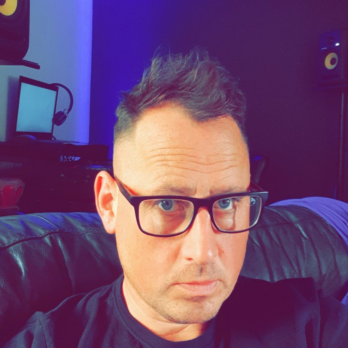 Specky Sundays 👓📺