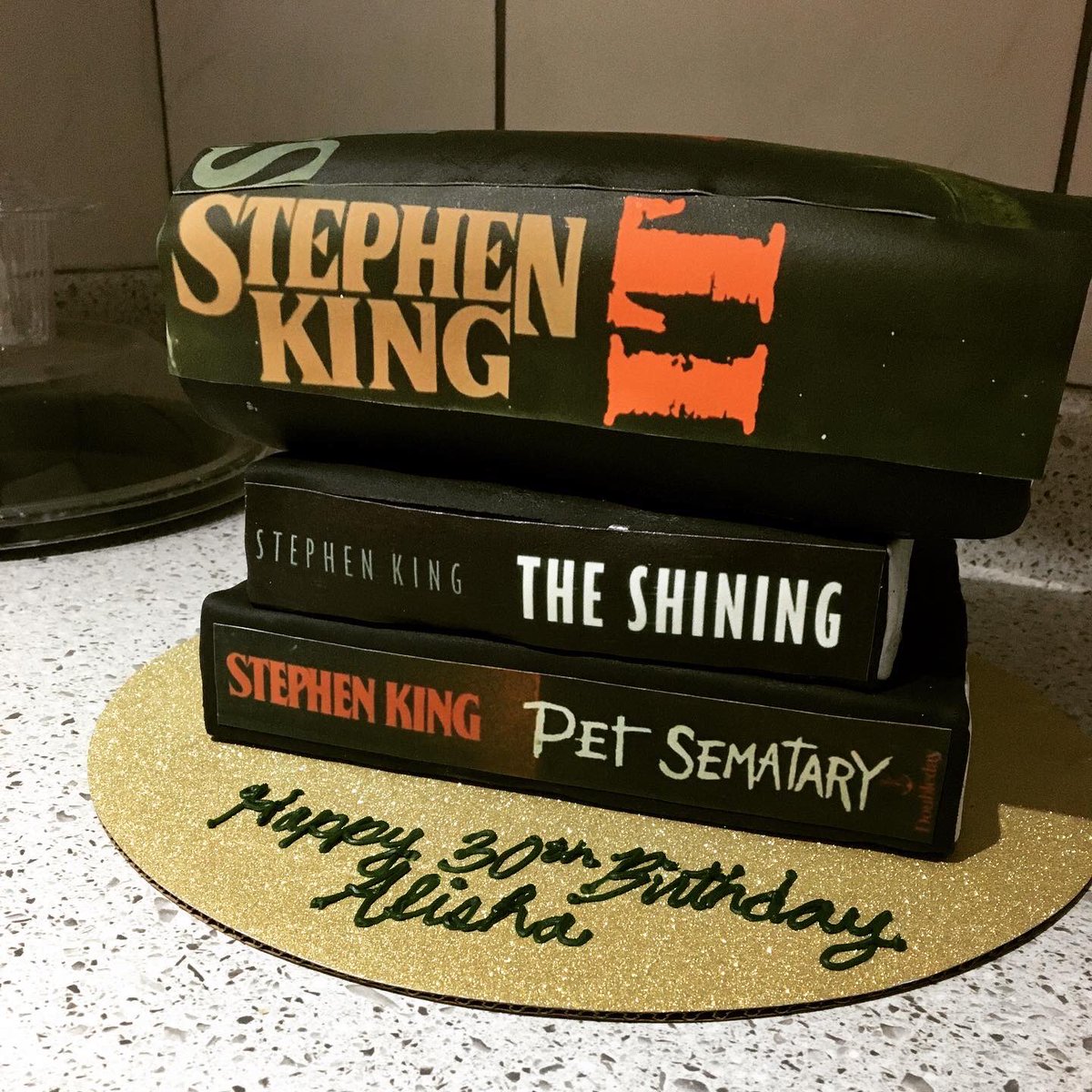 theotheraligee's tweet photo. @StephenKing my friend made a cake of my 3 favourite books for my 30th 😀! https://t.co/fWrbVy8wr9