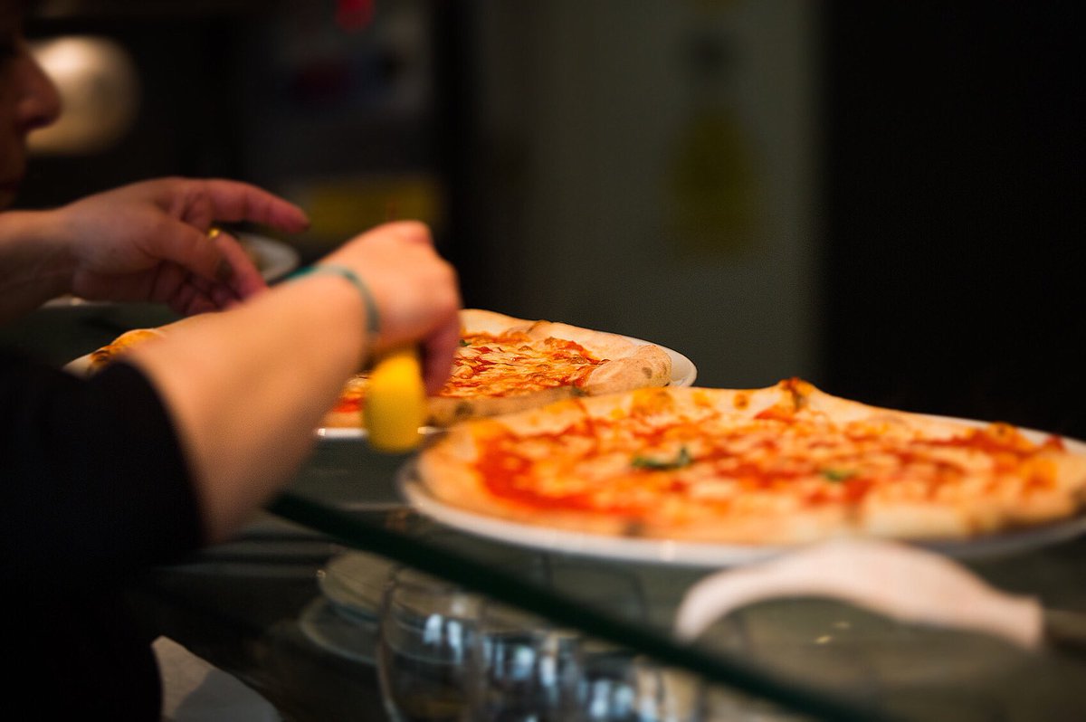 LocaleSouthbank's tweet photo. -2 
Tuesday’s just got better
🍕 , beer 🍺 or wine 🍷 for £13 available all day. Call us on 02074016734 or email us county@localerestaurants.com
.
.
.
.
#pizzaday #italianstyle #se1 #countyhall #lambeth #southbank #waterloo #westminister #bigben #londoneye #foodporn https://t.co/fOZ6w22GqF