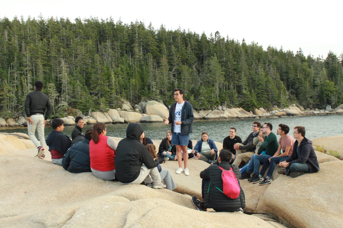 500 will be chosen to be #UPGSustainabilityLeaders. They receive a unique &amp; FREE training to make each person an ambassador for #PositiveCitizenLeadership on #sustainability. 60 will fly to #USA for a week on an island for FREE. Apply/share: upglive.org/UPGSustainabil…. #Goodluck!