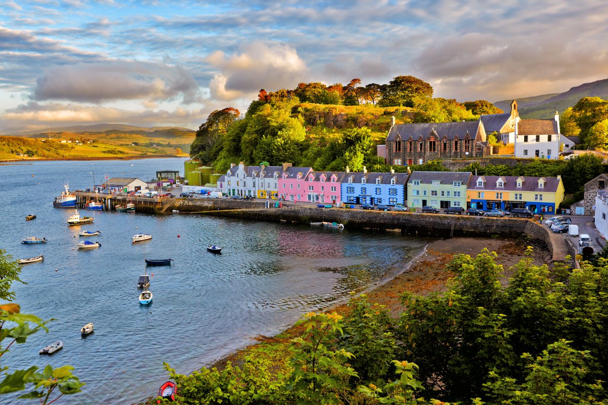 travellanza's tweet photo. Skye, the largest islands of Scotland! ❤️🏴󠁧󠁢󠁳󠁣󠁴󠁿 #Skye #Scotland #travel #travellanza #staysafe #safetravel #tourism #trip #traveltheworld #travelwriter #postcardsfromtheworld #traveldeeper #ilovetravel  #travelpics #tourist #wanderlust #travelphoto #travels #travelphotography #nature https://t.co/DXBni5s8ZC