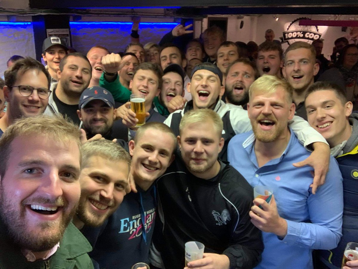 ⚫⚪ SELFIE VICTOIRE 🎉😍

Une victoire avec bonus sur le score de 31 à 6 face au Rugby Club Leuven qui permet de démarrer au mieux le championnat . 💪🏉

L'équipe développement a dominé son sujet pour s'imposer 36 à 0 !

Vivement la suite. 🤩

#goCoq #selfievictoire 🐓