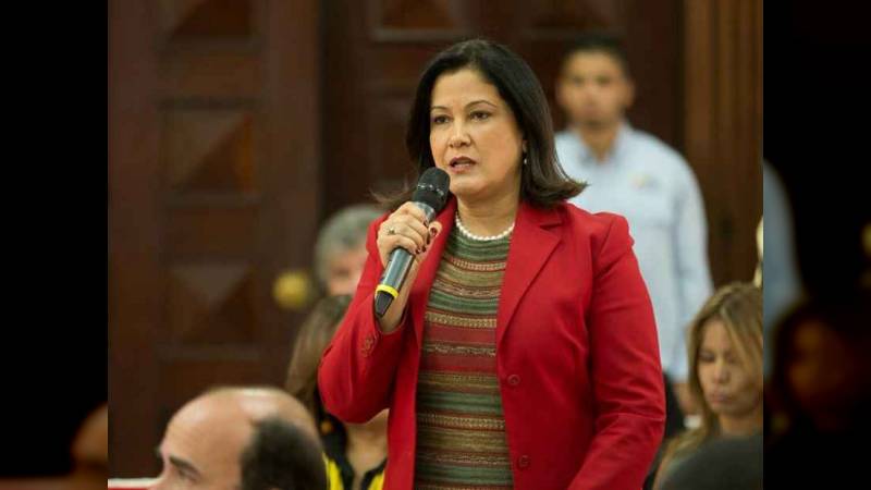 ConElMazoDando's tweet photo. Marleny Contreras: Solo faltan 64 días para que candidatos a la AN del GPP recuperen la paz del país https://t.co/3yeAjGhAm0  #ChavismoResistenciaYLealtad https://t.co/CMrabIW3m9