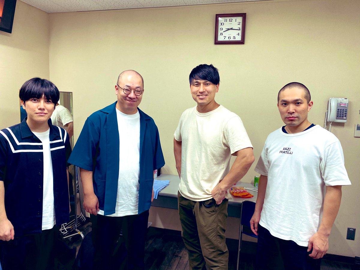 ラブレターズ塚本 Op Twitter オードリーさんの１hネタライブ 昼と夜で新ネタ2本やらせていただきました ネタ 終わりにサトミツさんが優しく迎えてくれたので泣くかと思いました ありがとうございました 次は7日にラバーガールさんと天竺鼠さんとのライブがあります