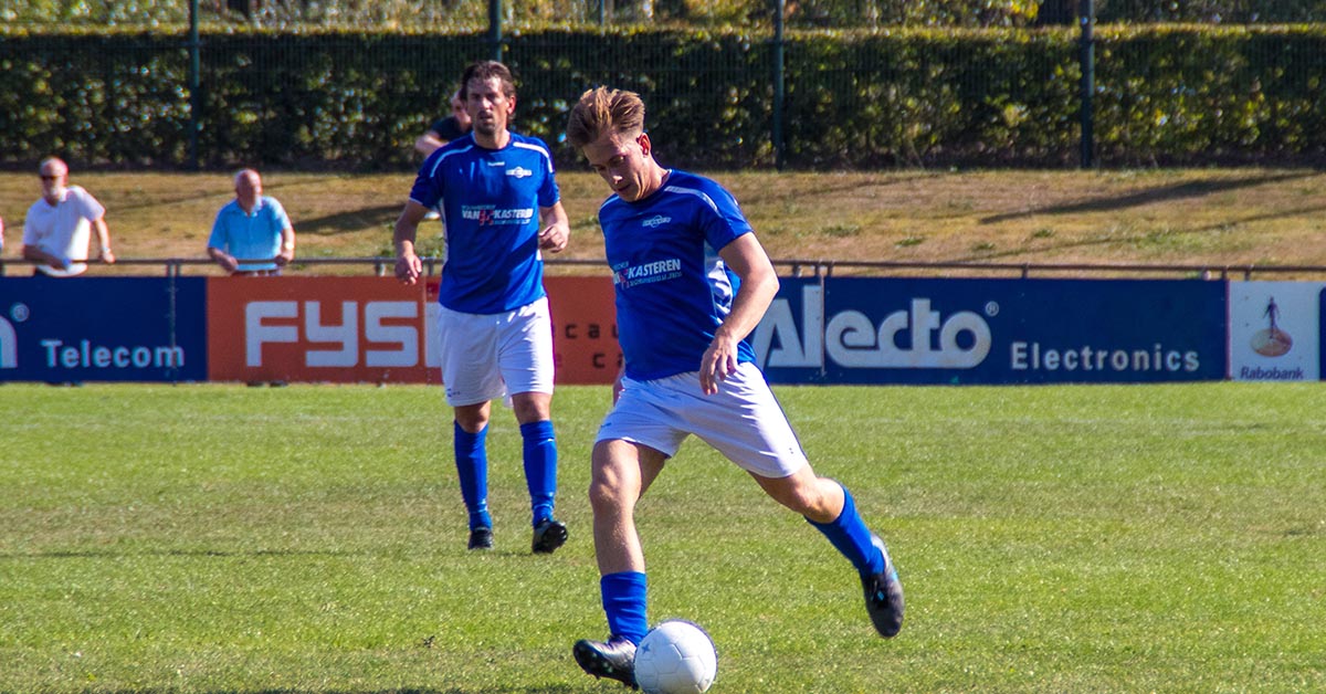 Kijk nu naar de livestream van de wedstrijd tussen SV Avanti’31 en SCG’18.

#Voetbal #Live #Avanti #SCG18

facebook.com/schijndel.onli…