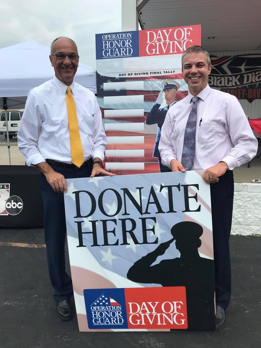 kevinhunsperger's tweet photo. Two years ago today @ItsNews2Me and I at the Day of Giving for #OperationHonorGuard. @WSILNews https://t.co/QGlt3OANYj