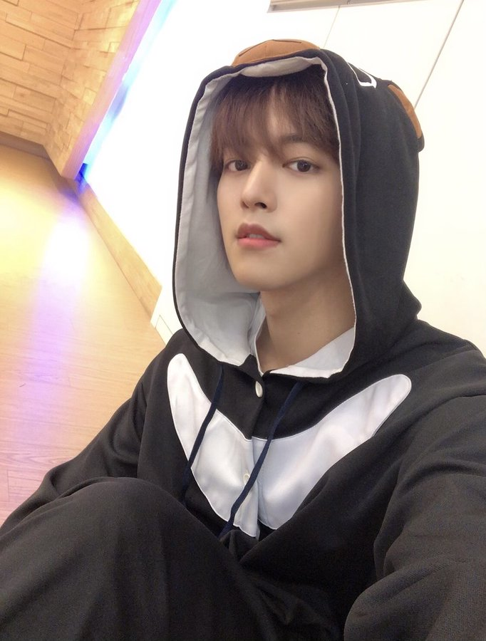 ravnarchive's tweet photo. 201004

cr. @official_ONEUS https://t.co/qzgtQrmjTF