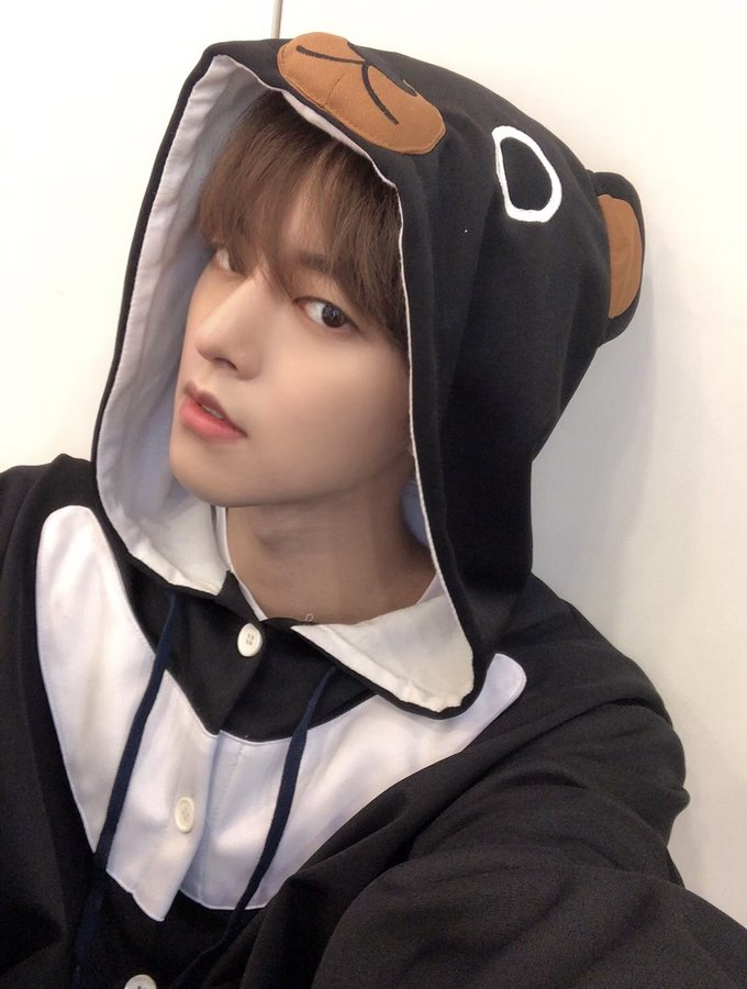 ravnarchive's tweet photo. 201004

cr. @official_ONEUS https://t.co/qzgtQrmjTF