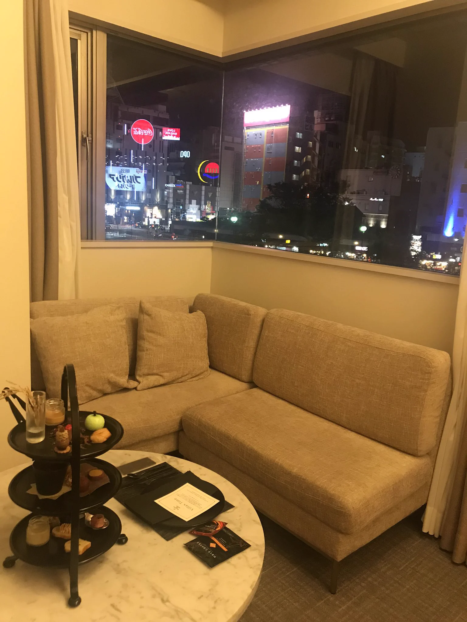 素泊まりでも全員アフタヌーンティーが出てくるホテル！！GOTO適用でで2人でくれば1人3000円！！