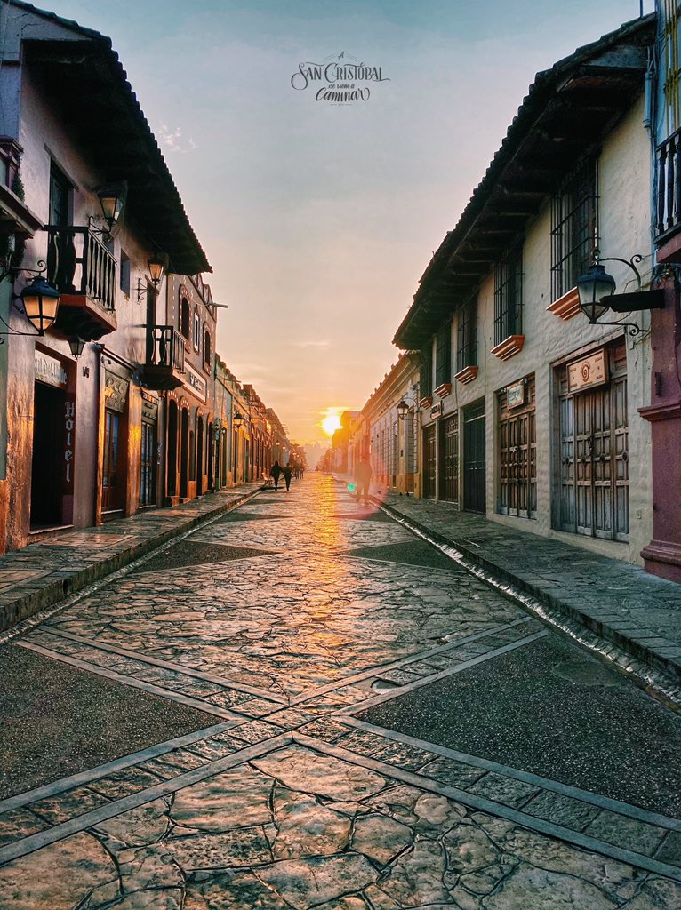 hackynajera's tweet photo. Ya no llueve en San Cris...HN https://t.co/SuBMvbsHDi