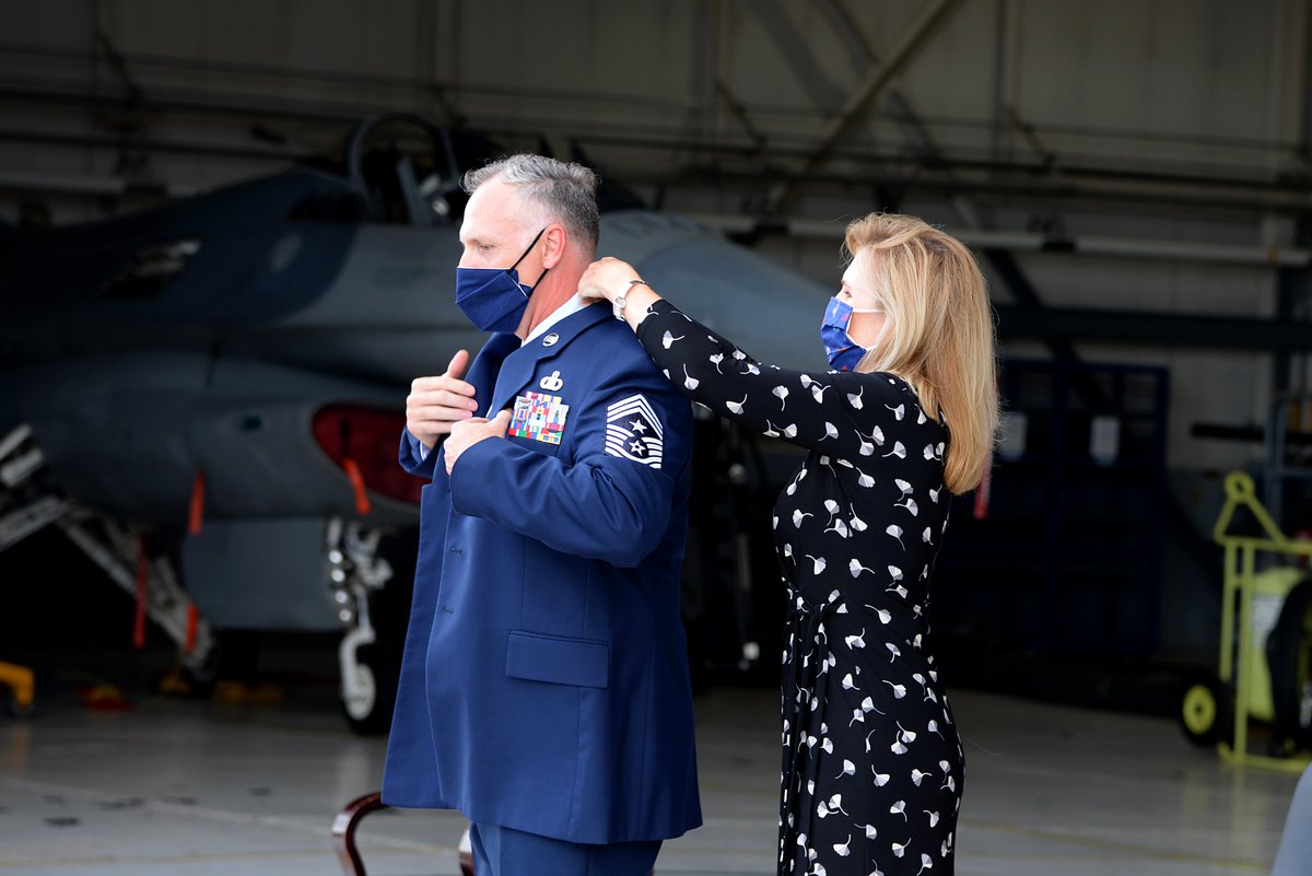 CMSgt James F. McCloskey, 177th Fighter Wing command chief, retires from the unit and relinquishes his responsibilities to CMSgt William C. Perkins, 177 FW HQ Staff superintendent, during a Command Chief Change of Responsibility Ceremony, Sept. 13, 2020.