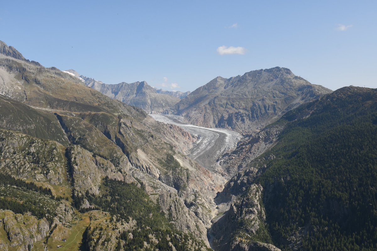 swissyjenneco's tweet photo. Glad I saw the Aletsch Glacier before it is melting away.. #ClimateChange https://t.co/3vtrgaD3td