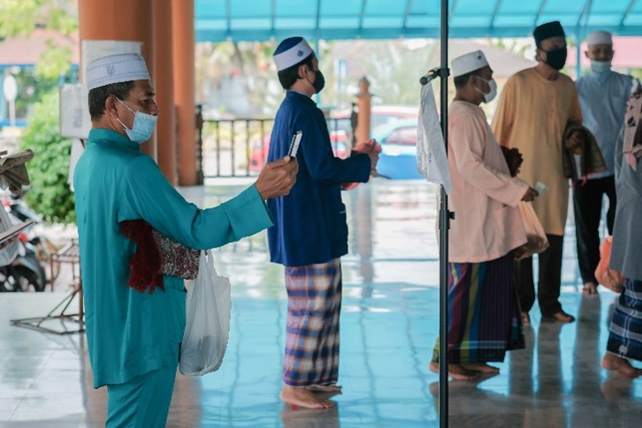 KAICIID's tweet photo. For #KAICIIDFellow @Alba_Sabate religious communities have made digital advancements since the lockdown began. 

"The pandemic came and there was no other way to meet except through the screen. It was a change that otherwise could have taken years," she said. 

#ReligionsRespond https://t.co/9poGT1D8Tz