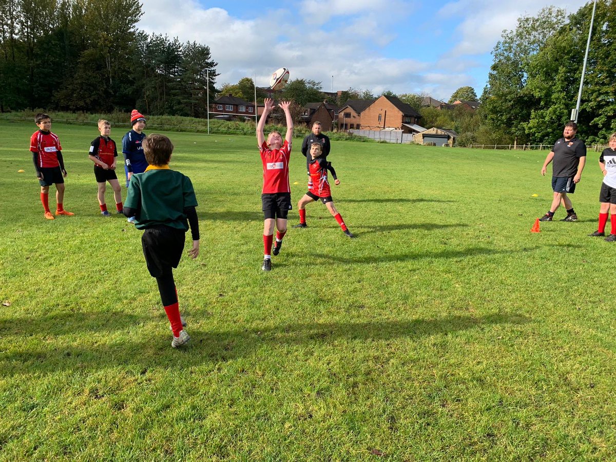BoltonRUFC's tweet photo. A big thank you to Elliot Lewis from @SaleSharksRugby Community Rugby for the training sessions today with the u11s, u12s, u15s &amp; u16s. The lads really enjoyed it &amp; the coaches picked up a few tips to take with them for future training sessions here’s some pics of them in action! https://t.co/b4yBtmhnfT