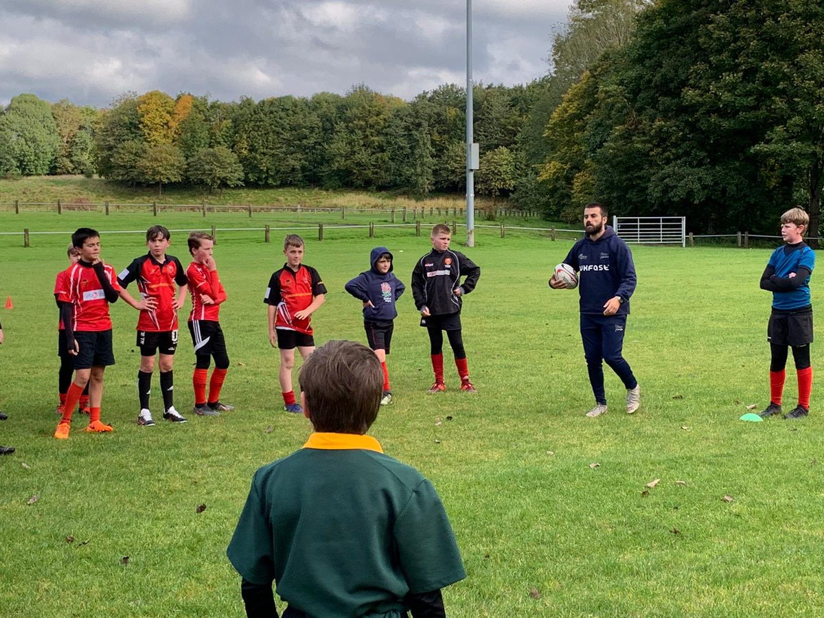 BoltonRUFC's tweet photo. A big thank you to Elliot Lewis from @SaleSharksRugby Community Rugby for the training sessions today with the u11s, u12s, u15s &amp; u16s. The lads really enjoyed it &amp; the coaches picked up a few tips to take with them for future training sessions here’s some pics of them in action! https://t.co/b4yBtmhnfT