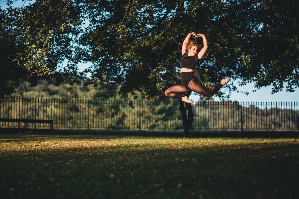 SCP_Headshots's tweet photo. I've been wanting to get a little bit more creative and shoot some portfolio/action type shots for a while. MT performer and recent @ArdenSchool , Abigail, came over to join me in Saltaire to be my guinea pig.

#dancer #dancers #dancephotography #balletphotography https://t.co/RfOUYYbgm3