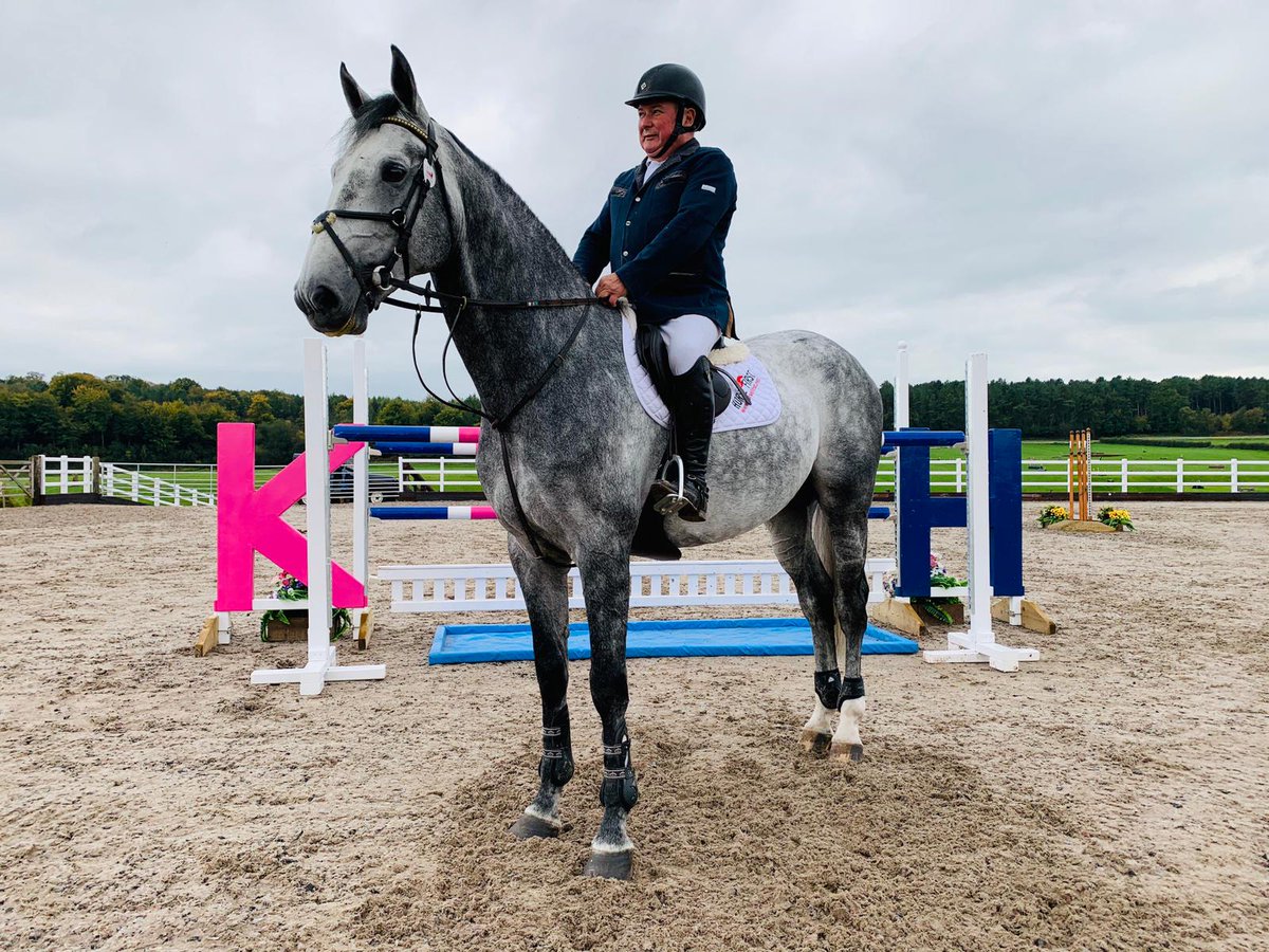 KelsallHillEque's tweet photo. “It’s going to be the best place in the country and I’m so lucky it’s half an hour from my house.  People should travel the length and breadth of the country to come here.”  Geoff Billington #itskelsallhill #britishshowjumping #geoffbillington #highpraiseindeed https://t.co/VQ9KOvHhIr
