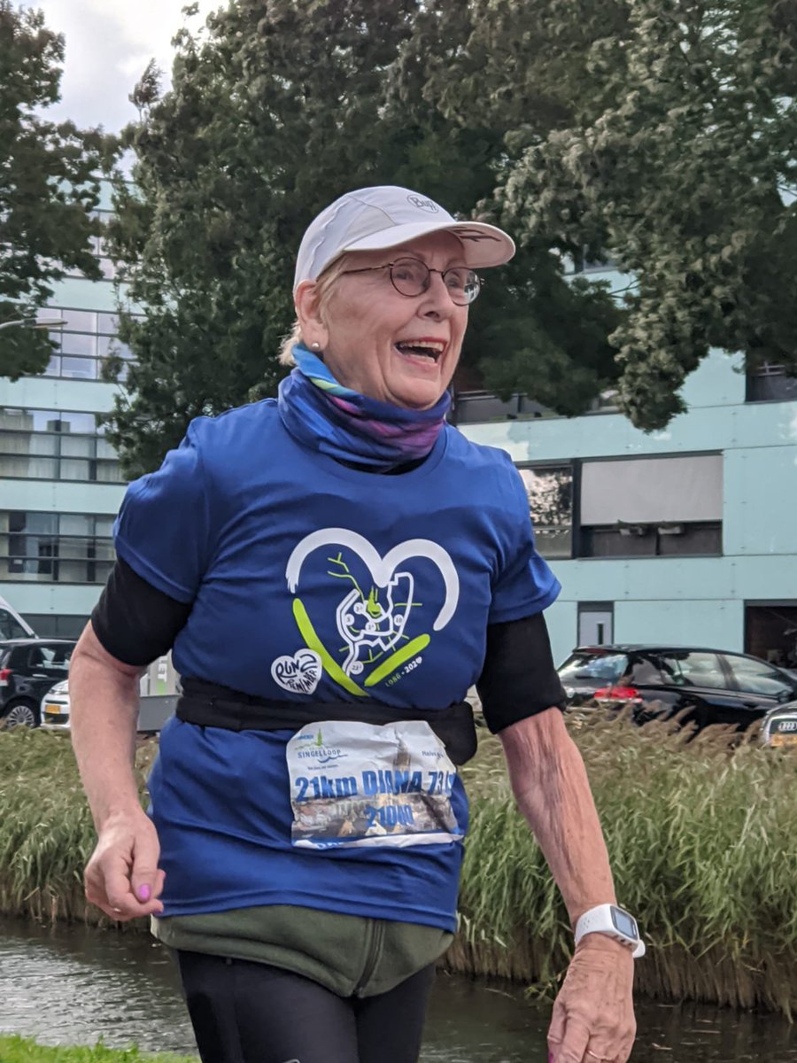 SingelloopBreda's tweet photo. Dan ben je 73 jaar en loop je gewoon nog een halve marathon. Wat een topprestatie 💪! #ASBEO #SingelloopBreda https://t.co/E5cUo5MsAd