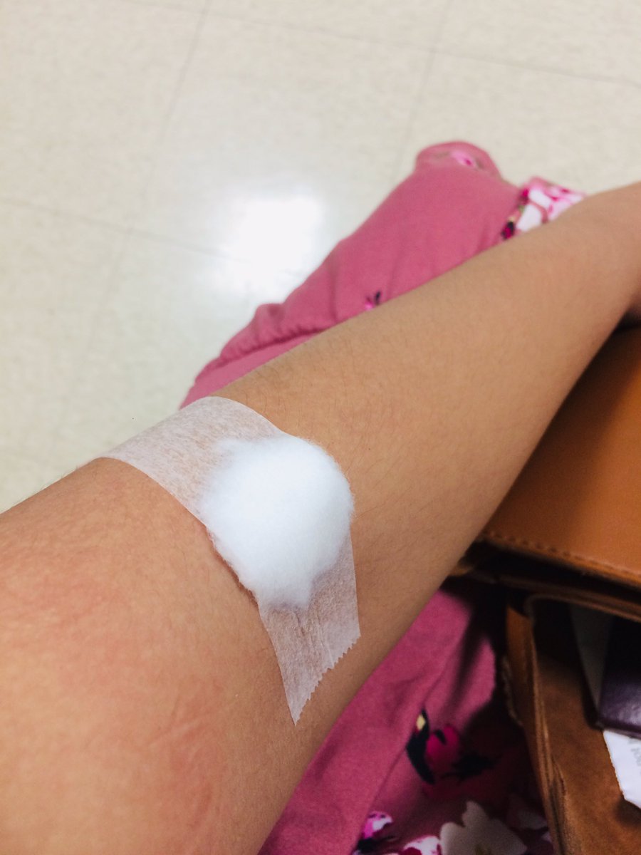 empressK_0114's tweet photo. Yaaaasss after 3 years nakapgdonate ulit 🌡☺️
Thank you @TheMedicalCity sa staff nyong super accommodating sa blood bank dept ang kalog pa hahahaha
#8thtime https://t.co/fJggfhcgvC