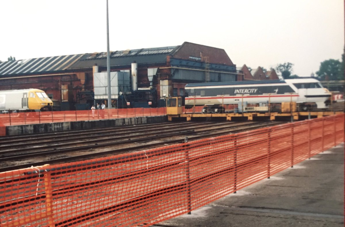 LeicRailAle170's tweet photo. @Coastway_Will #TwitterTrainGallery Irish Rail BoBos ,Vic Berry 1990. DVTs Crewe Works 1990. ICEs Munich Sept 2020. https://t.co/1Dm4YkbuXn
