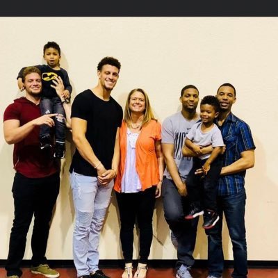 If you call yourself a Gator fan but aren't happy for  @18franks having success and his downright BEAUTIFUL extended family (love this picture of him with his niece Jaden) after all he went through under McElwain and Nussmeier and injury, then I don't know what to tell you.