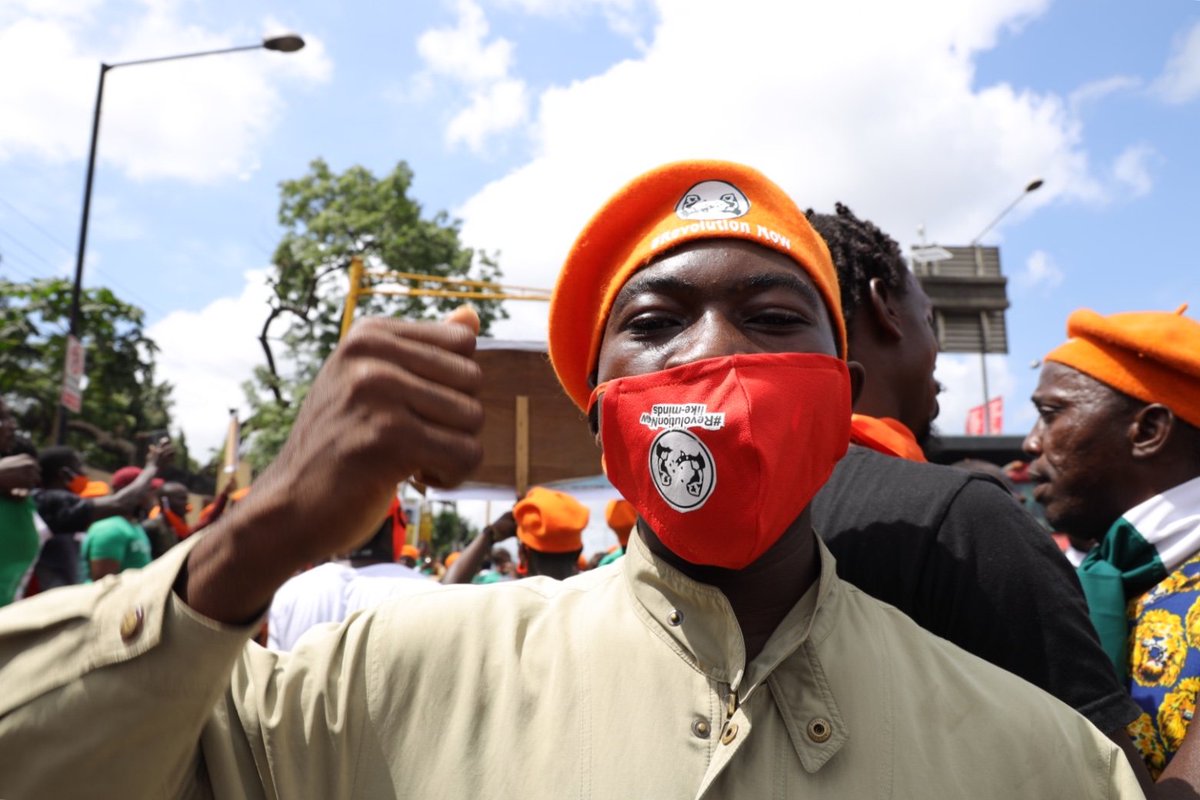 1884photo's tweet photo. October 1st is the 60th anniversary of Nigeria's independence from Britain.
To many Nigerians, it is a 'Happy Independence', but to others, Nigeria is an 'in-dependence' state.
photo: @OsakpolorOmo
#1884collective #RevolutionNow cc: @eyeforgetnot @BensonIbeabuchi @neecnonso https://t.co/IE31WWqsD9