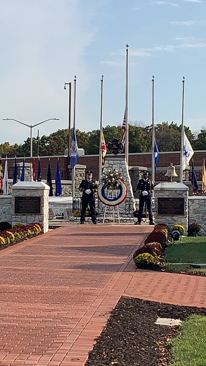 SuperNFA tweet media