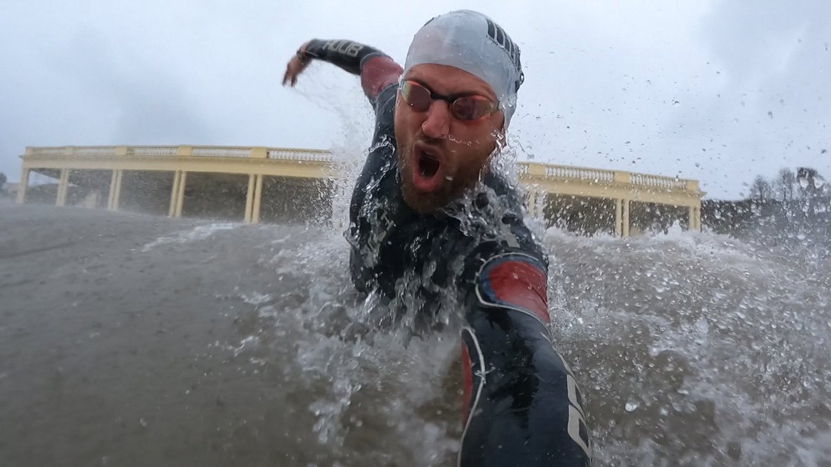 iamchris_hill's tweet photo. Charging through the waves Storm Alex 🌧 with the @recoverylabuk OWS gang 🏊🏼♀️🏊🏽🏊🏼♂️
📸 Whilst showing @goprouk how I #GoProLiveIt #GoProHERO9 https://t.co/egyAucjDOS