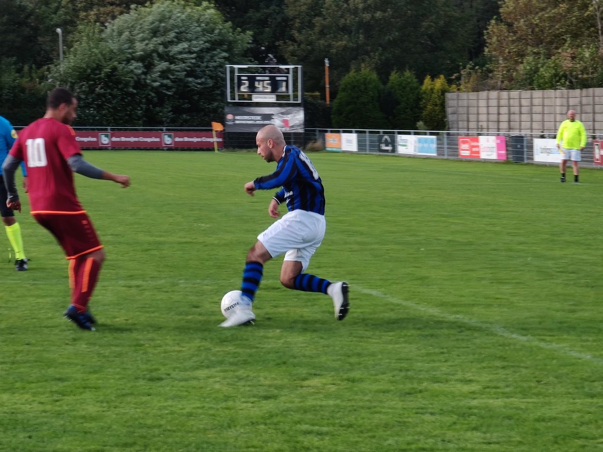 RCHvoetbal's tweet photo. Eindstand 2-1 RCH vs Ilpendam.
Bestel nu ook je virtuele 🍻🥤✅. Doneer hier via Tikkie https://t.co/f0P5ASIFKe #heemstede #rchilp @SV_Ilpendam @HAVoetbal https://t.co/MhccyP22UO