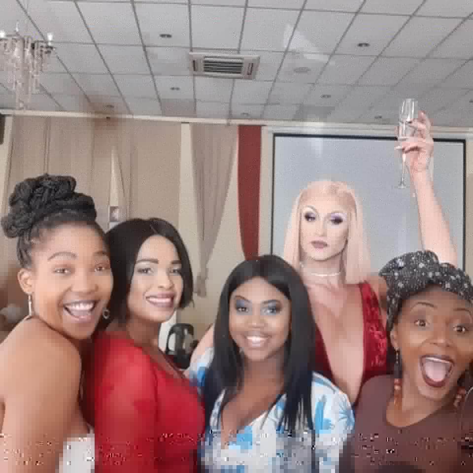 MbaliLegacy's tweet photo. Even if you walked a mile in their shoes, you still wouldn't understand them. So you don't have a right to judge them. Follow Manelly, Denai, Tiny, Lindo and Honey's journey tonight on Moja Love channel 157. #Erased 👸✨✨✨✨ https://t.co/5yGiBVQYVA