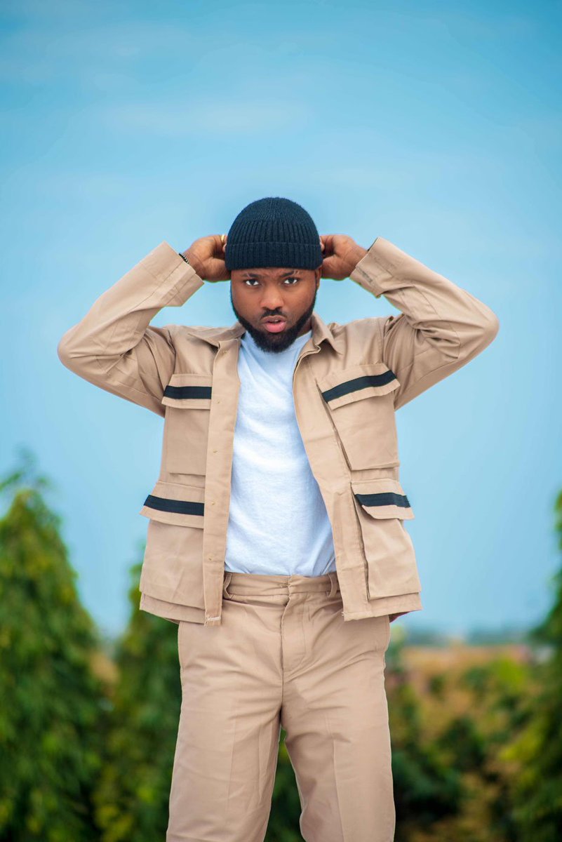 0xWhitehatn3's tweet photo. #OseiKromTop10Chart
#Week40
#RemedyEp
#OnRepeat

NP📻▶️Rain Over Me -@iamnanky  w/🎤@djreuben_ &amp; @OneManuel_ &amp; @SamuelJupitar on @luvfm995 #Luv995FM
#NEVERQUESTIONGREATNESS https://t.co/prBYkwRZ03