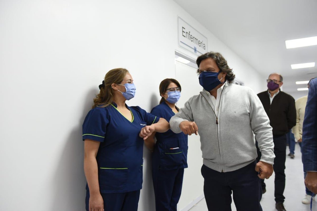 GustavoSaenzOK's tweet photo. Esta unidad permite ampliar la capacidad existente y establece un nuevo concepto de cuidados intensivos, ya que se organiza en boxes independientes con camas individuales, donde el paciente no se traslada y es asistido integralmente con los cuidados que necesite. https://t.co/cs0gZyyQkP