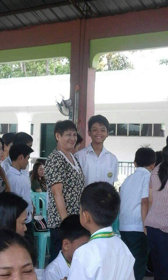 Lehricc_'s tweet photo. Happy teacher's day Ma. Iloveyou and I miss u https://t.co/GkAXBP0ViG