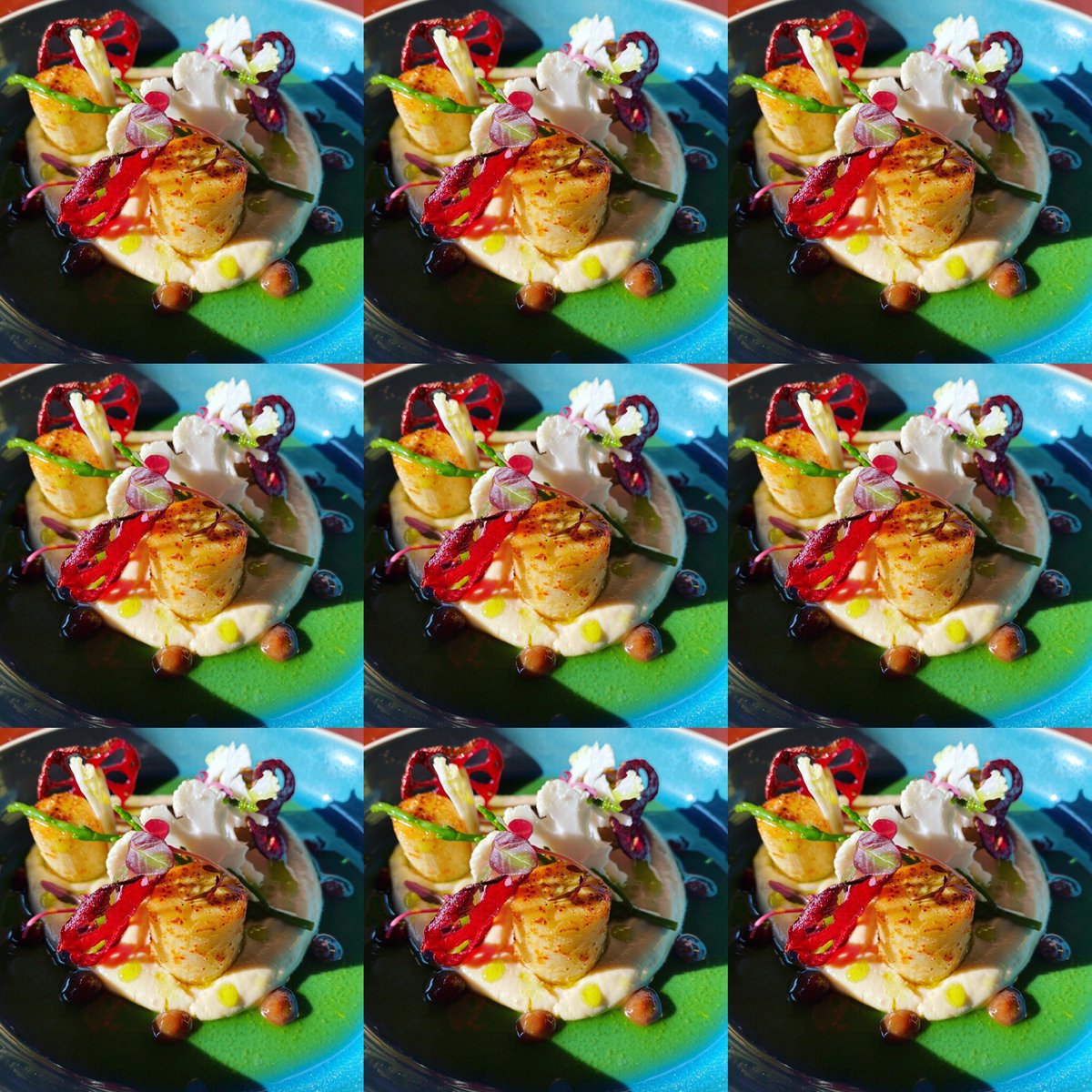 Para Picar - our South American lounge menu. Inspired by Nikkei cuisine where South American flavours meet Japanese cooking techniques. Big bold flavours. Fresh ingredients. Vibrant colours ⚡️ 

Kitchen open until 9pm, Tuesday to Sunday.

bit.ly/SUPERICO99MENU 

#edinburgh