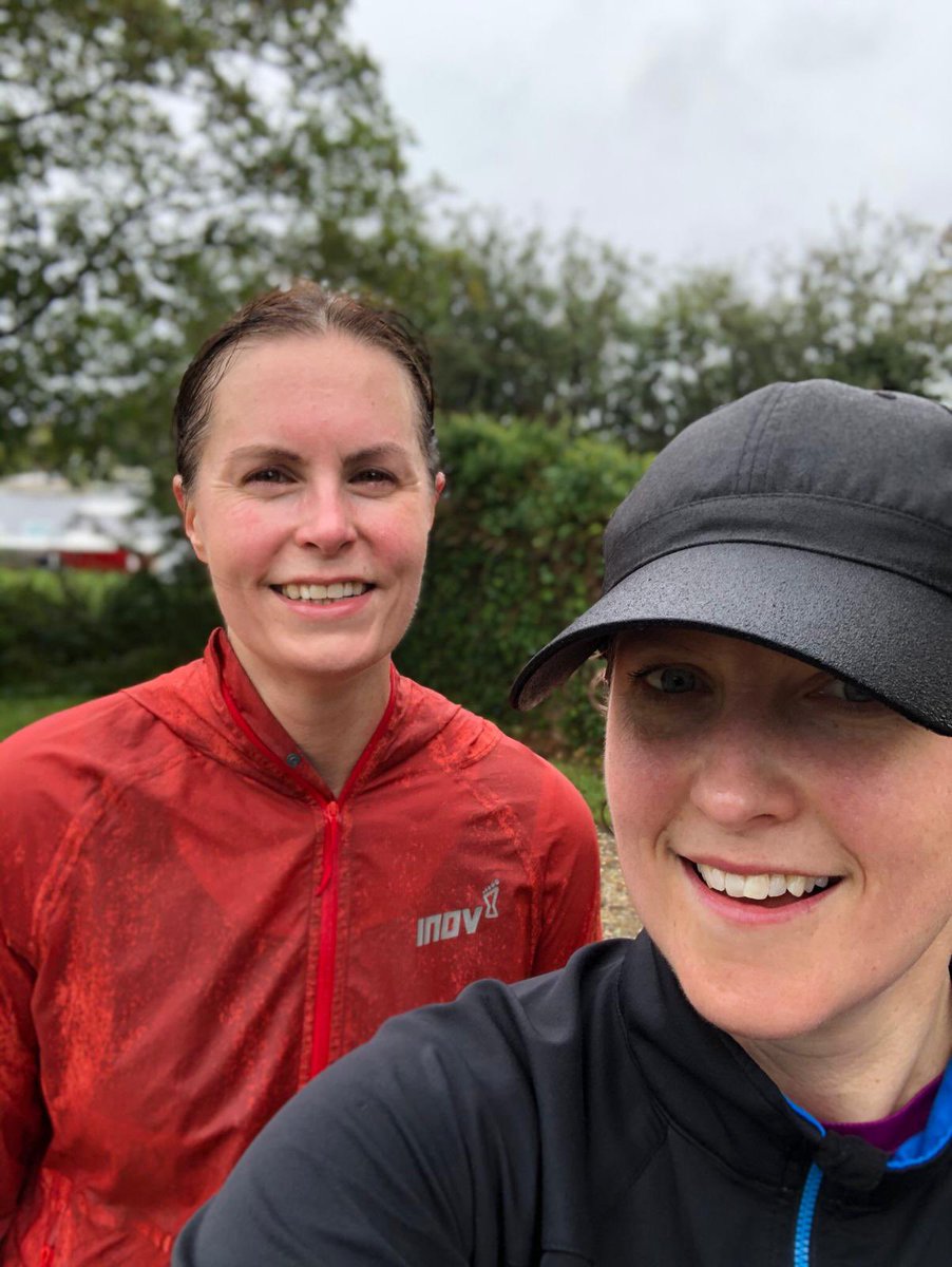 Tandrews19's tweet photo. ‘London’ done - big thanks to rich and Lou and mum (as ever) for their support! £500 from fundraising target for #UNICEF please donate if you can - trust me was fun 🤩 but hard work in the wind and the rain ☔️ today!! https://t.co/rzOrcVdoL4 https://t.co/h3jS7VqYrr